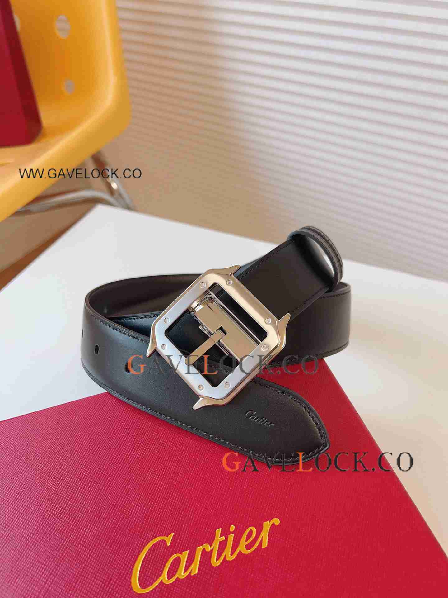 Cartier New 2024 Santos Reversible leather strap 35mm